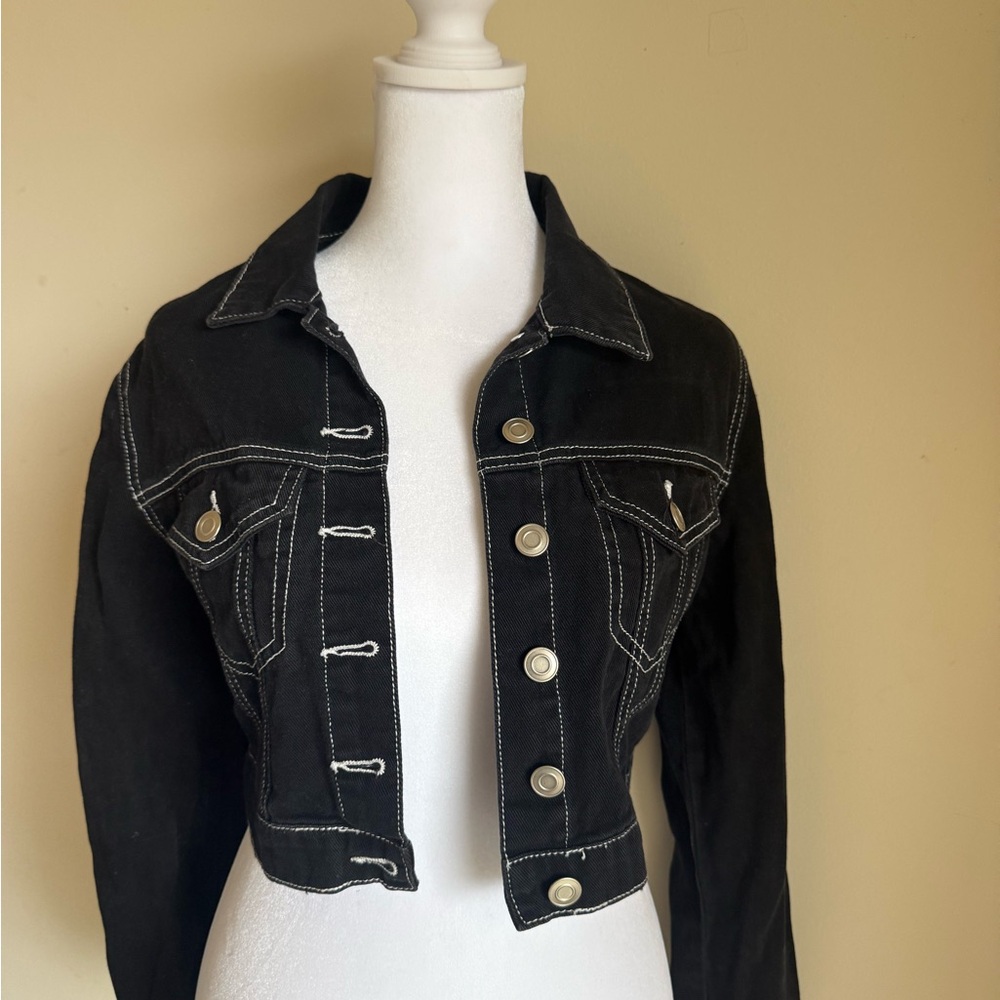Forever 21 Black Denim Jacket - Picture 4 of 10